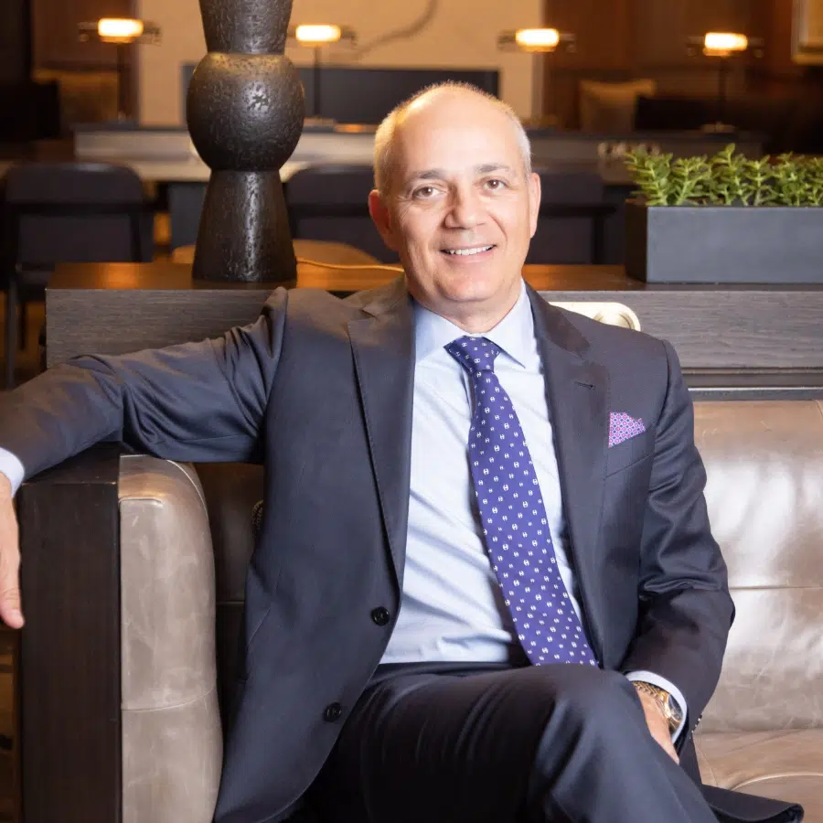 Dr. Glavas – Oculo-Facial Surgeon